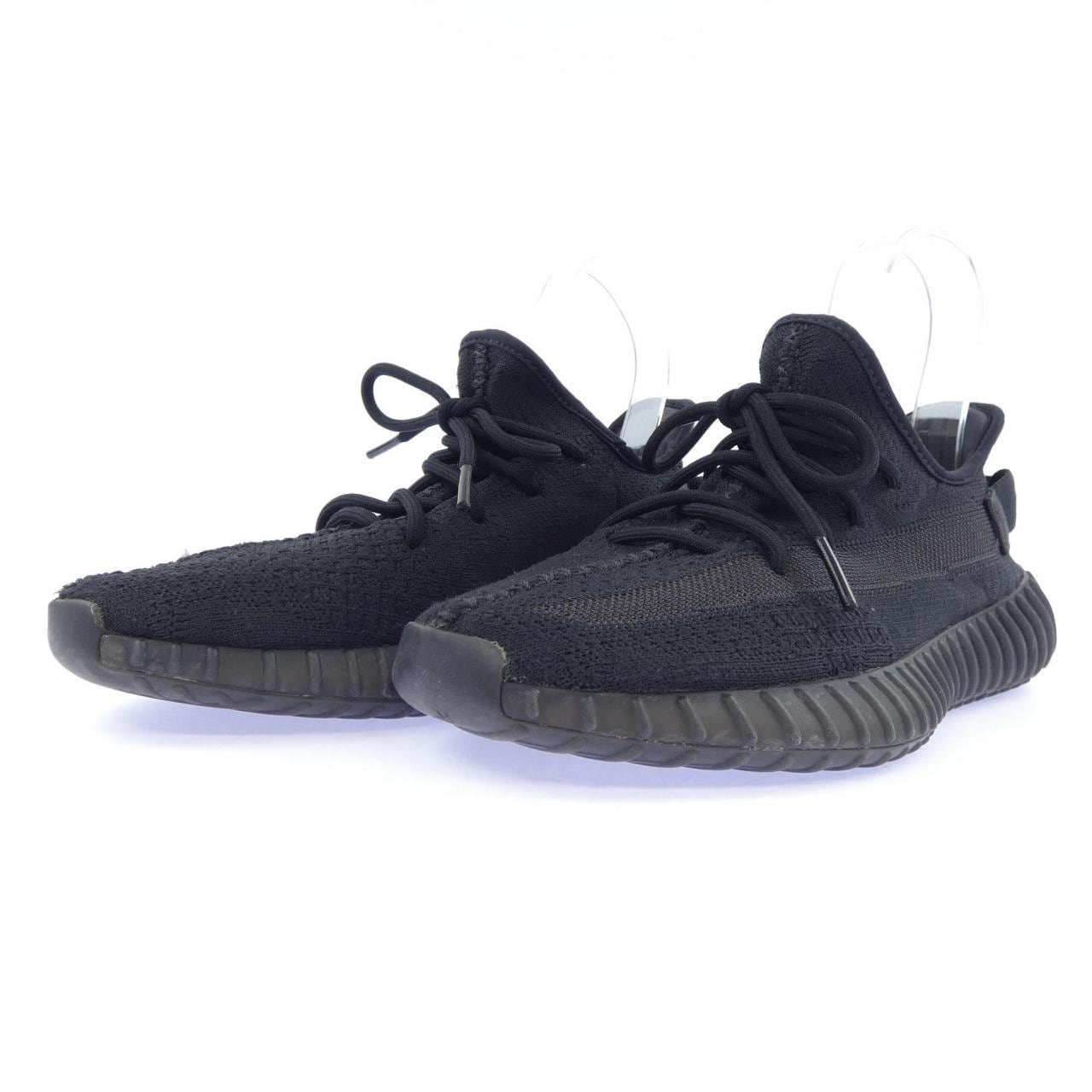 イージー YEEZY HQ4540 スニーカー