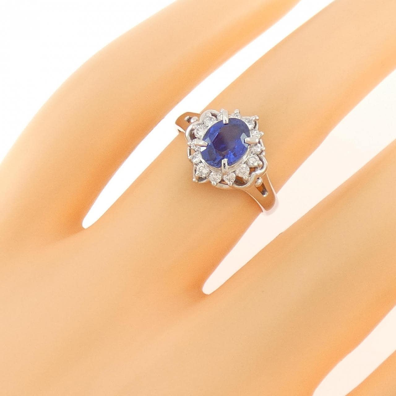 PT900 サファイヤ リング 0.92CT