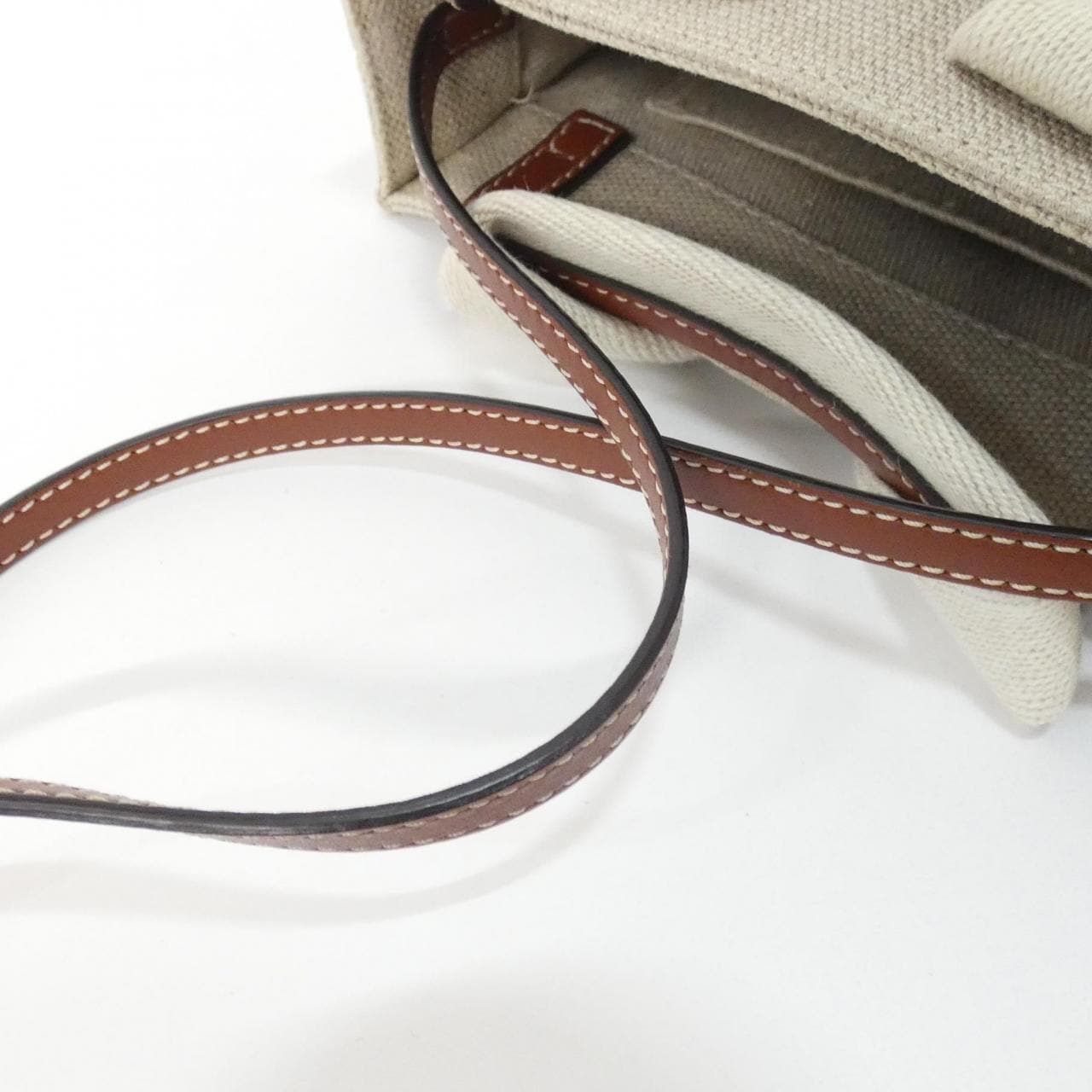 クロエ ウッディ ミニ トート CHC22AP237 I26 バッグ