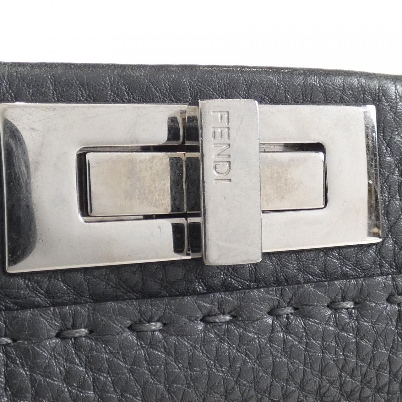 FENDI Serenia Peekaboo 8BN226 Q0J 包