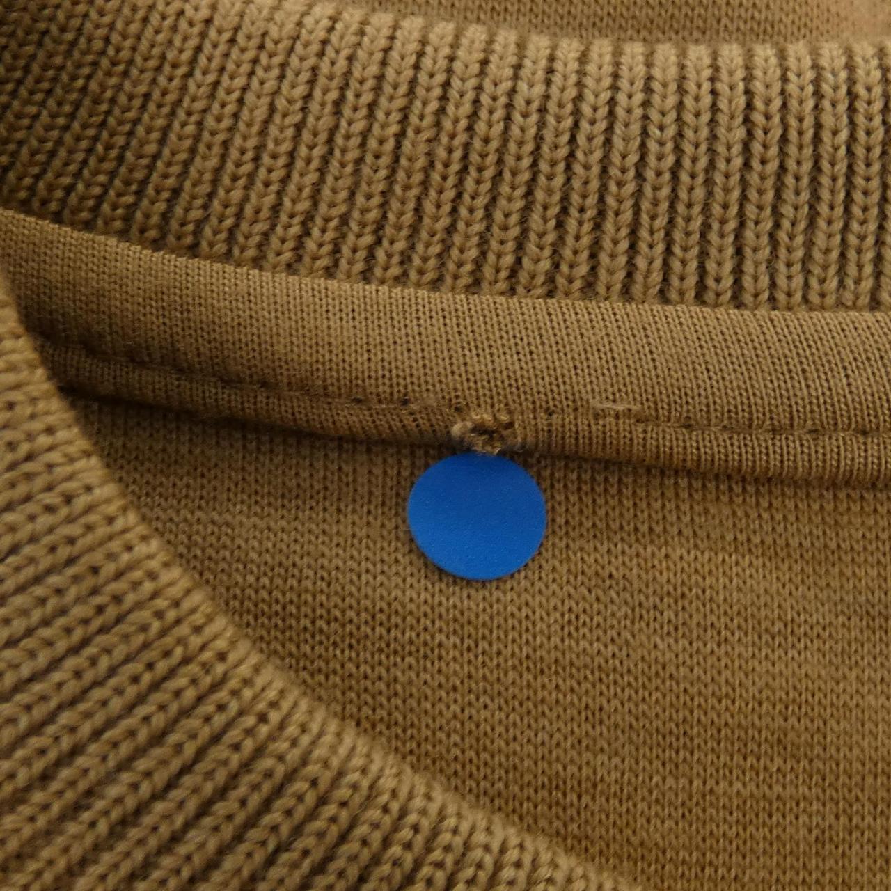 GIVENCHY上衣