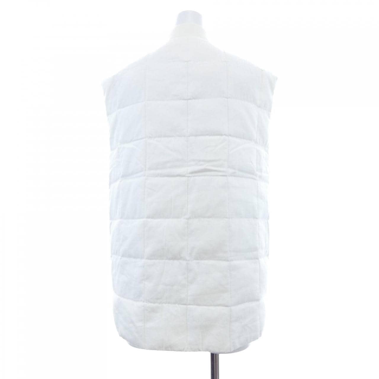 モンクレールガムルージュ MONCLER GAMMEROUGE 11934836400 ダウンベスト