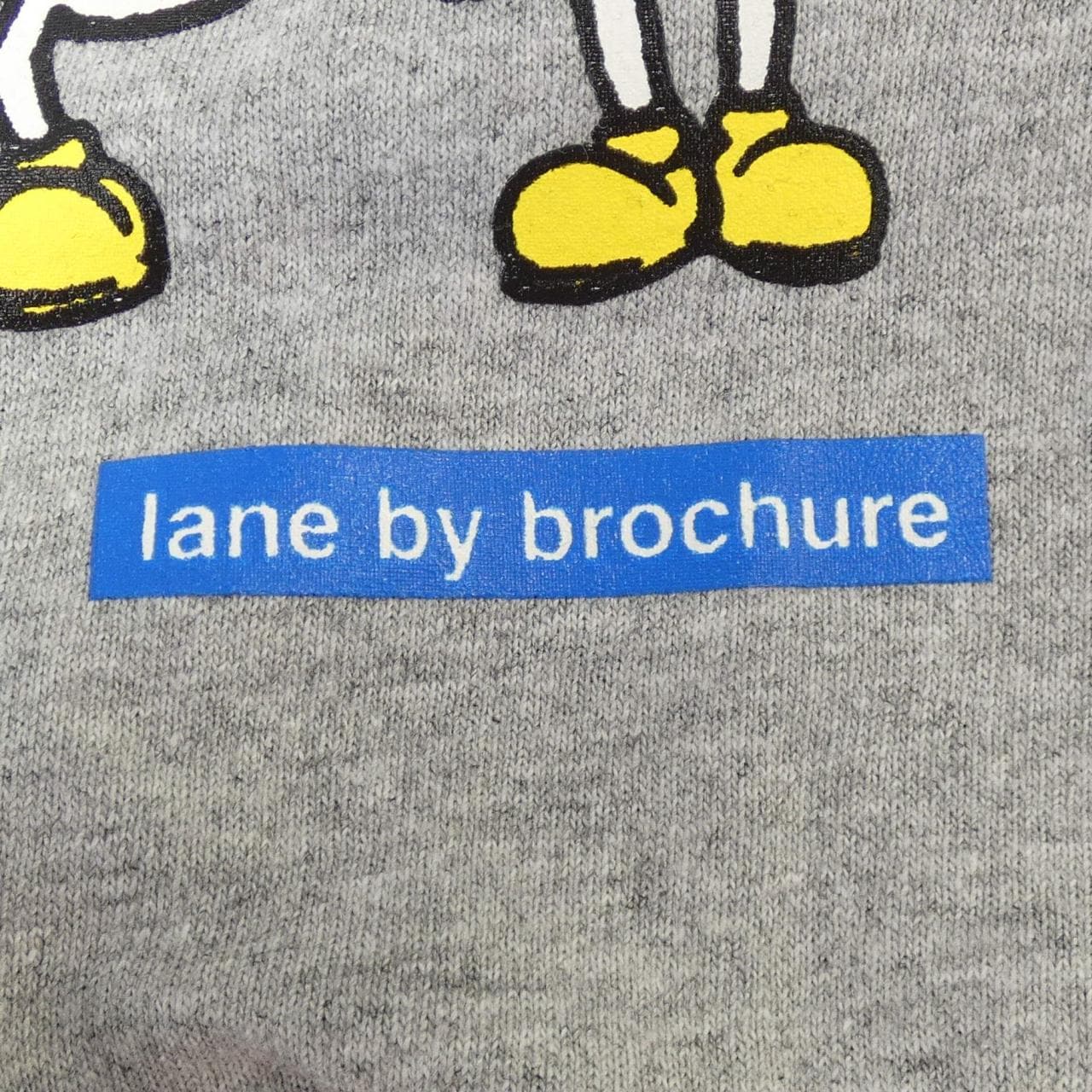 LANE BY BROCHURE Tシャツ