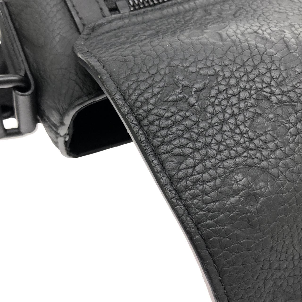 ルイヴィトン トリヨン モノグラム Sケープ メッセンジャー M23741 ショルダーバッグ