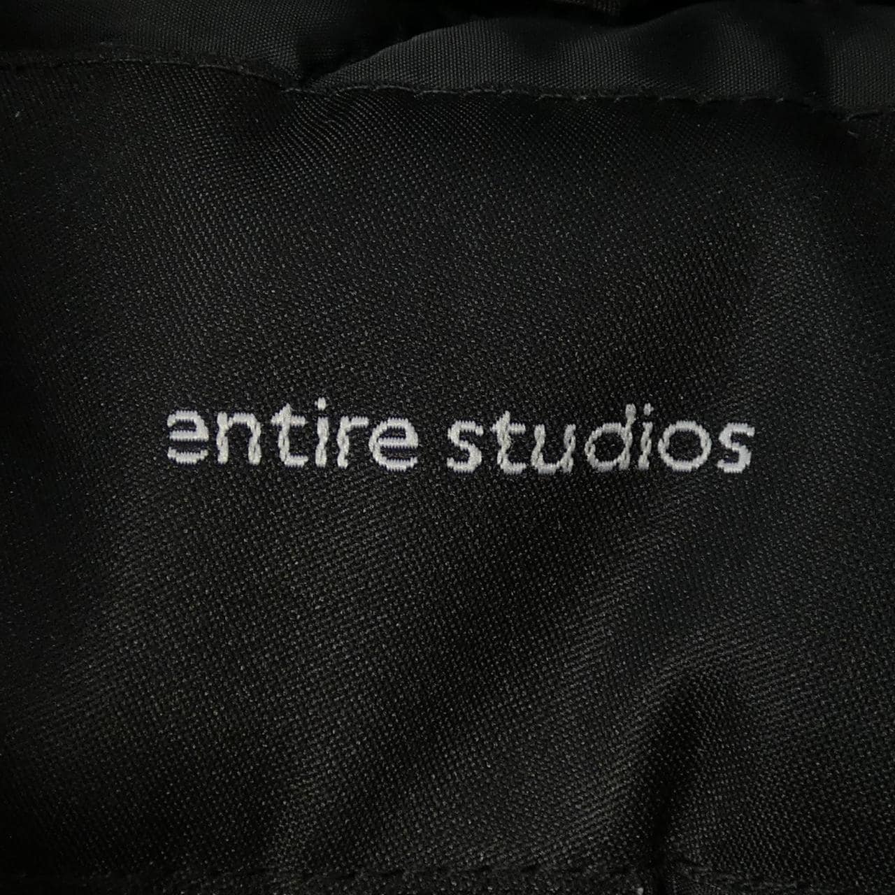 ENTIRE STUDIOS ダウンジャケット