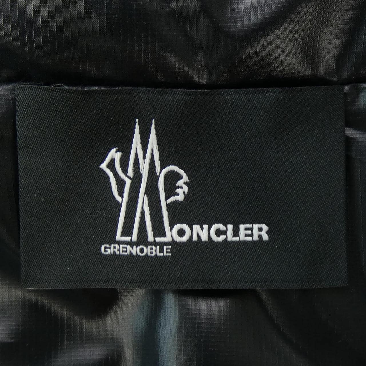 【新品】MONCLER GRENOBLE蒙克勒格勒諾布爾羽絨服