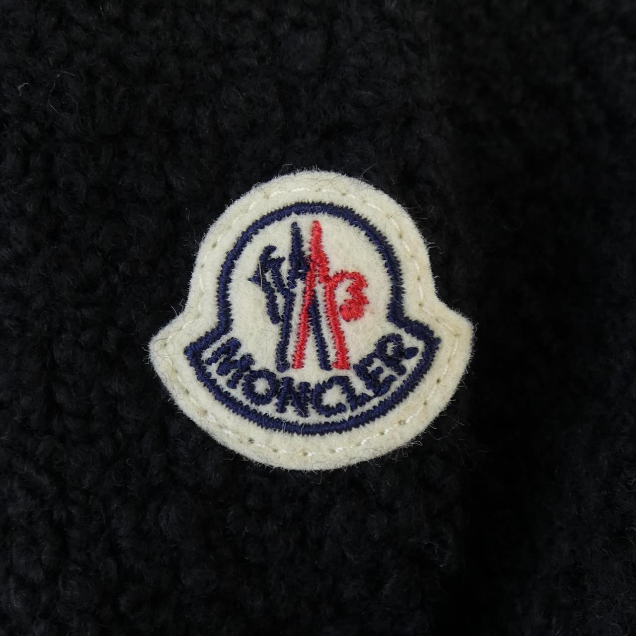【新品】モンクレール MONCLER K20939B00005 ダウンジャケット
