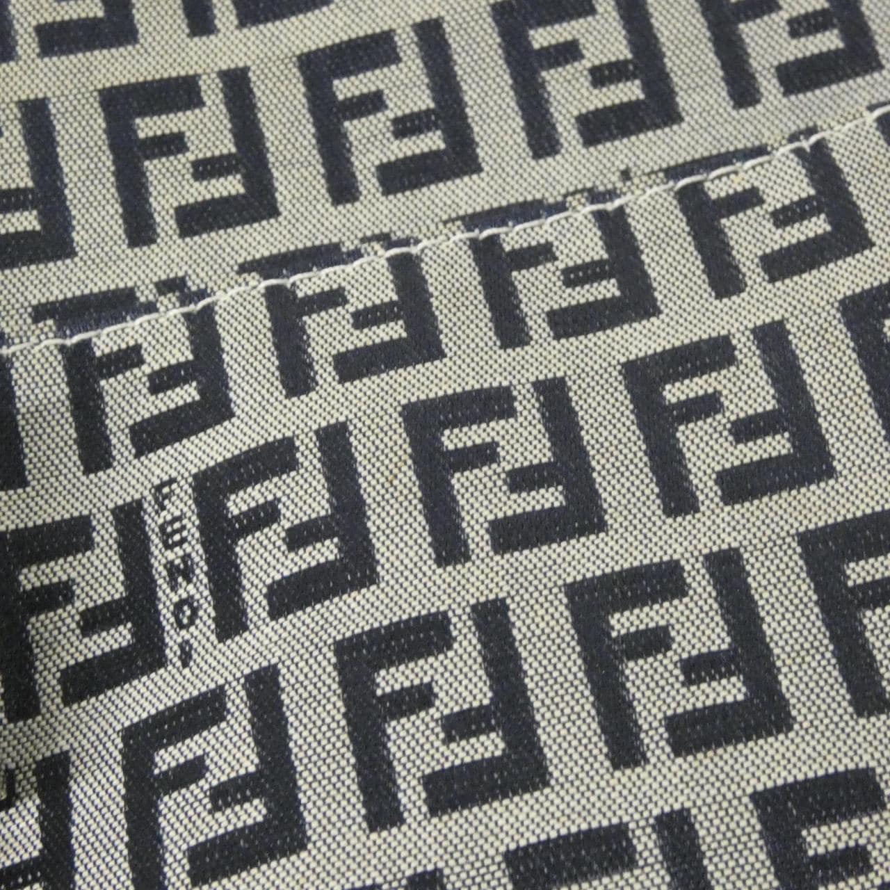 【ヴィンテージ】フェンディ 26566 ショルダーバッグ