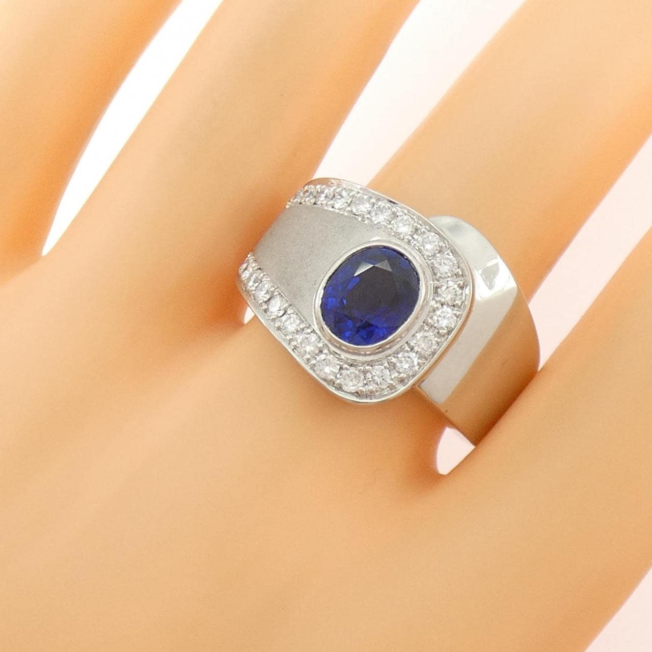 PT900 サファイヤ リング 1.993CT