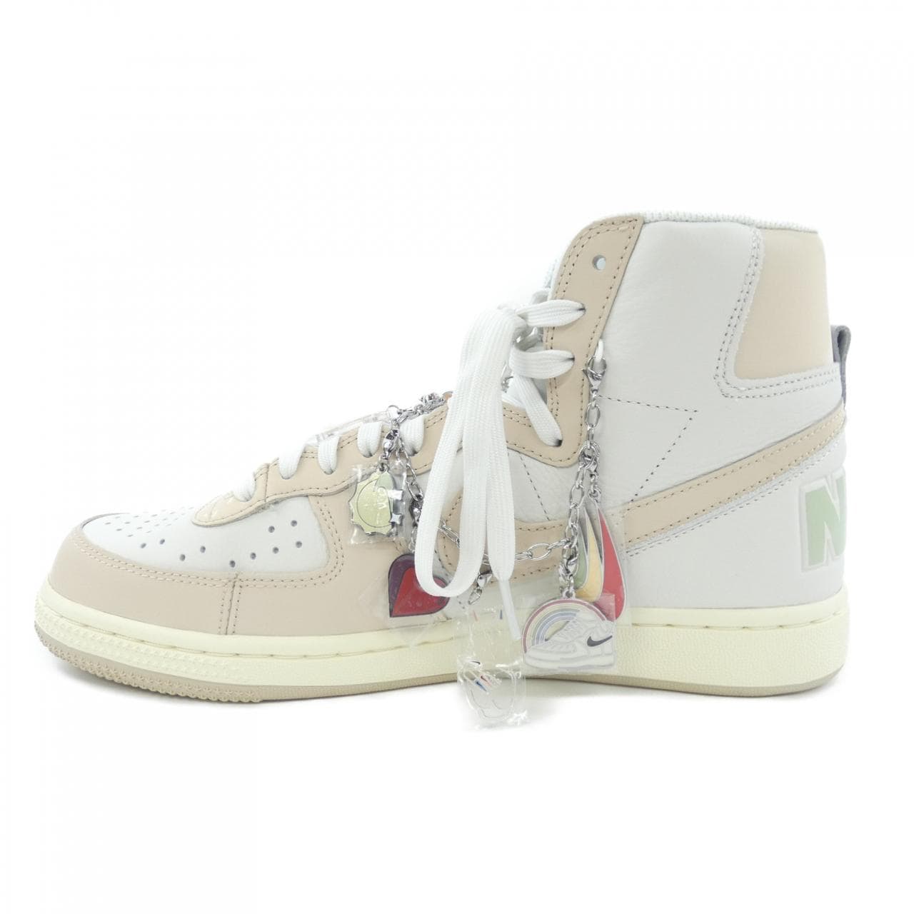 ナイキ NIKE FD8638-100 スニーカー