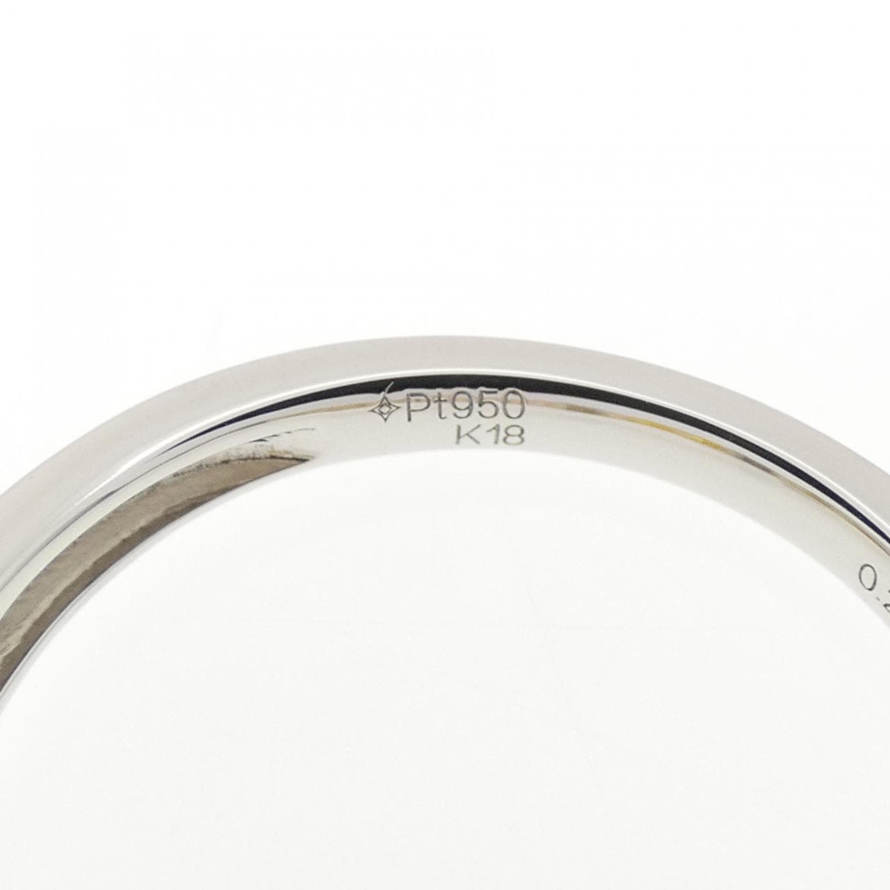 ジーエスティービー ダイヤモンド リング 0.24CT