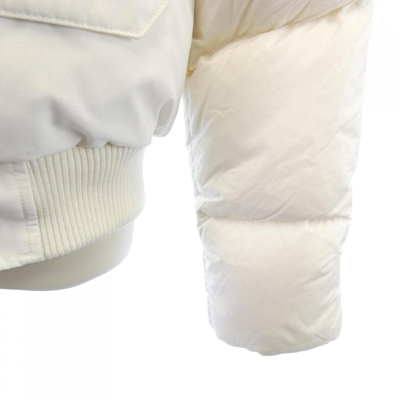 カナダグース CANADA GOOSE CHILLIWACK　チリワック 2056WW PARADIGM パラダイム ダウンジャケット