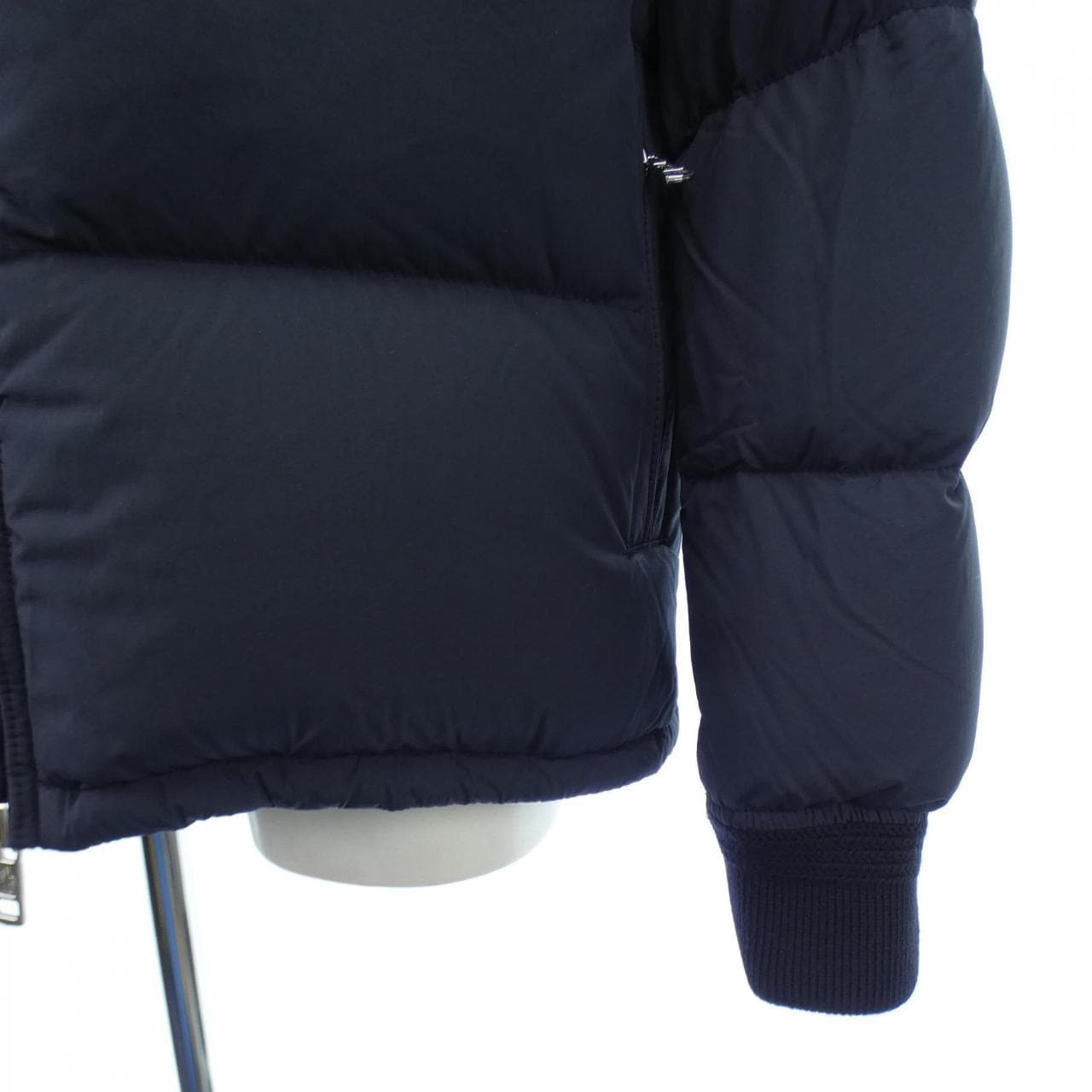 モンクレール MONCLER ダウンジャケット
