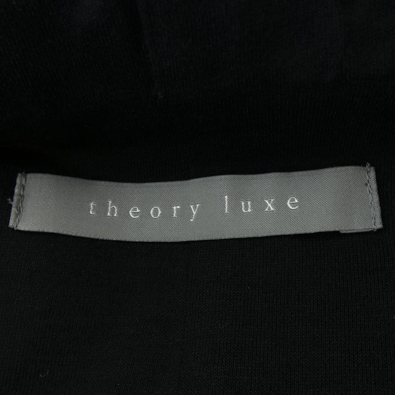 塞奧利露Theory luxe皮夾克