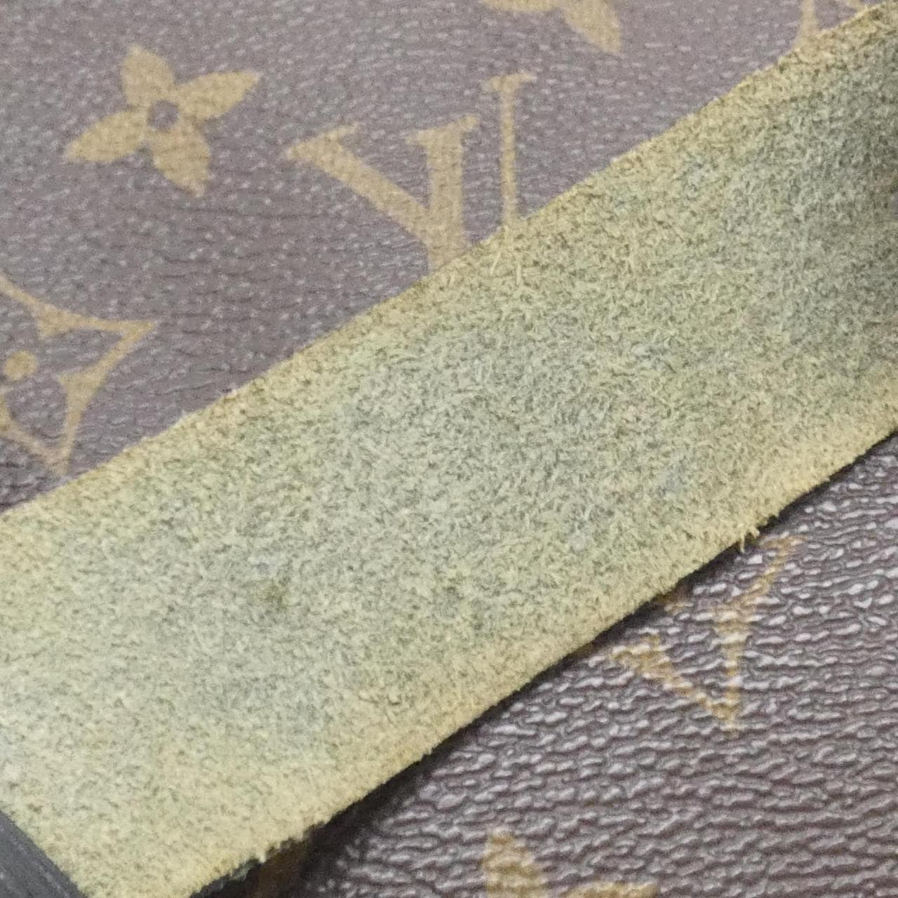 ルイヴィトン モノグラム マカサー キーポル バンドリエール 45cm M56711 ボストンバッグ