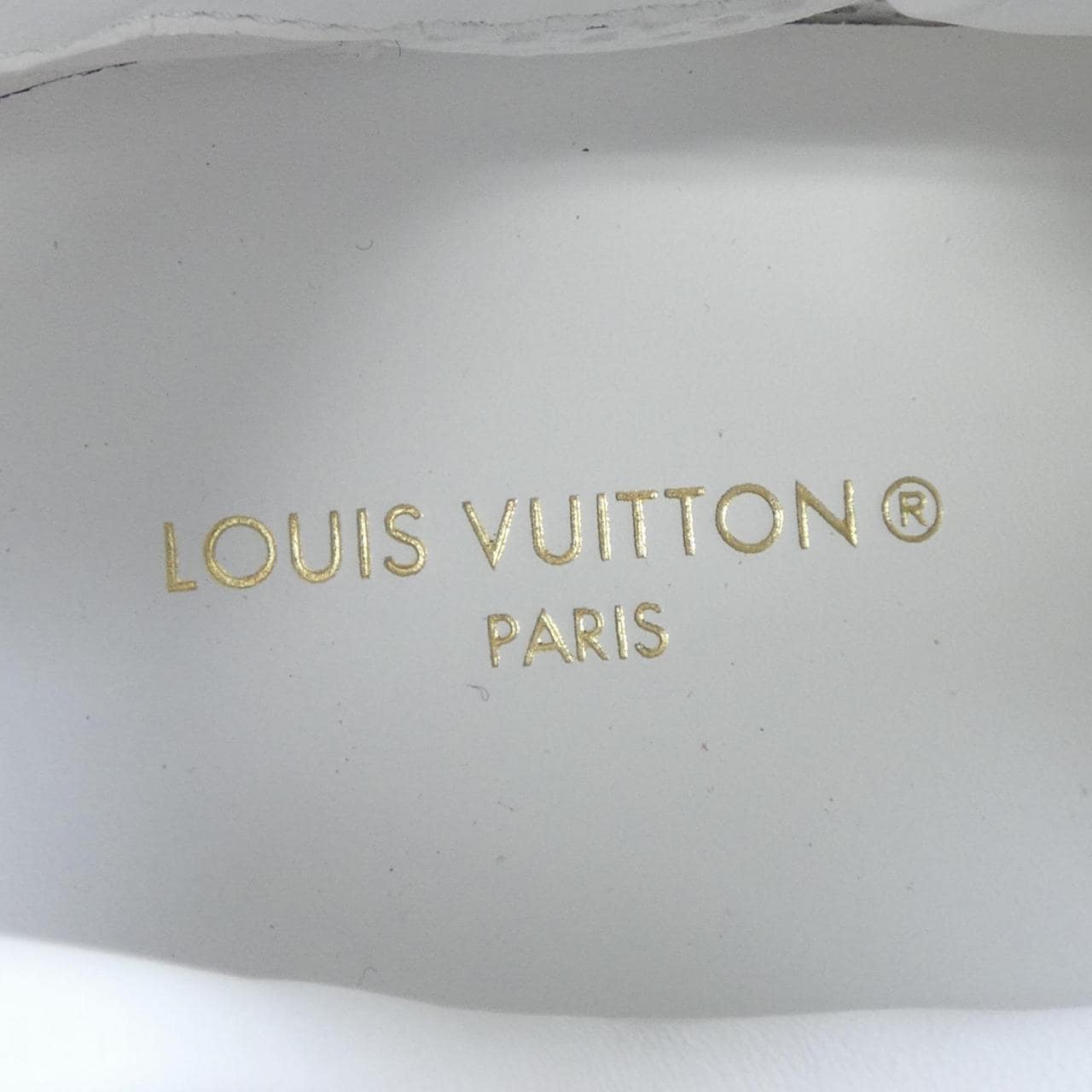 ルイヴィトン LOUIS VUITTON スニーカー