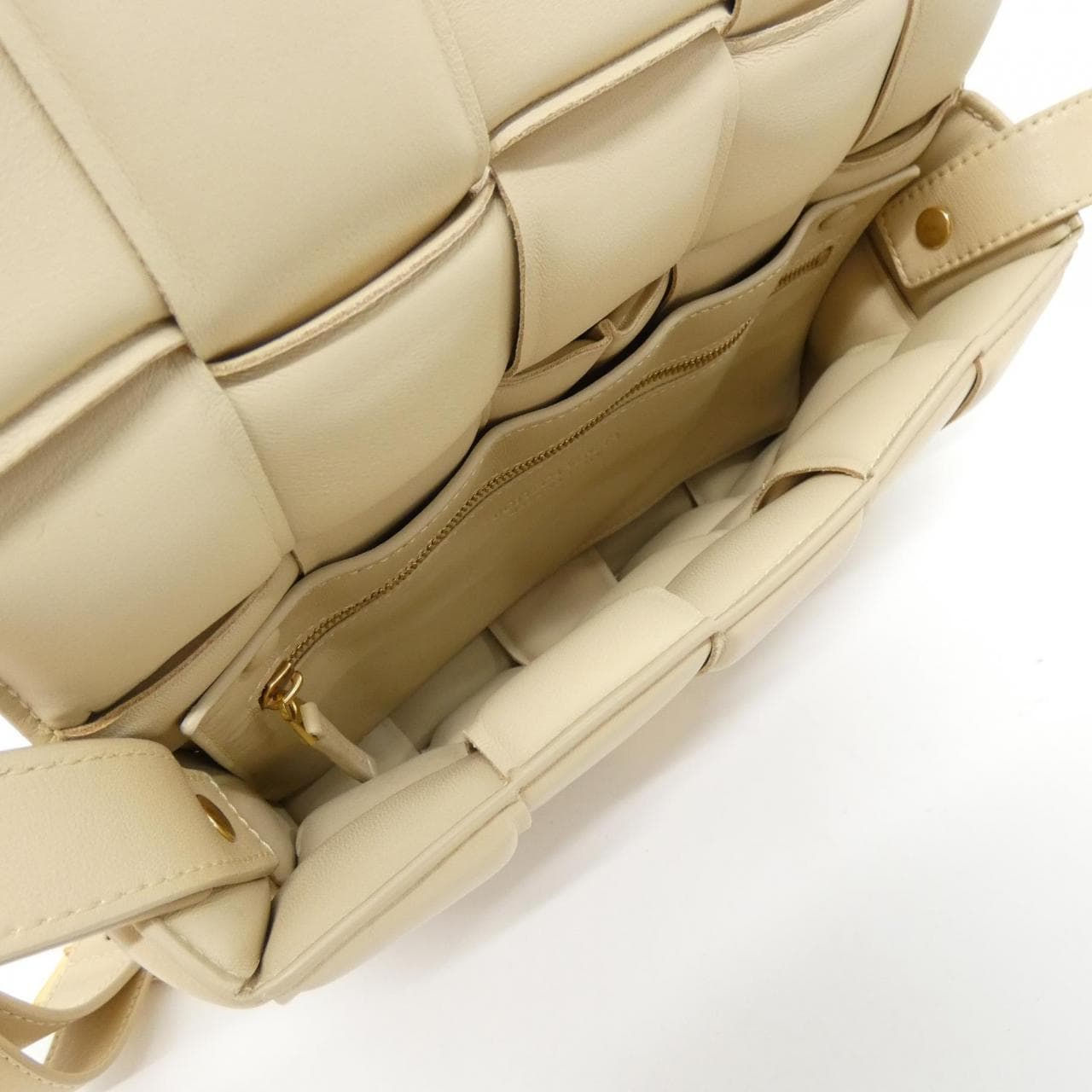 ボッテガヴェネタ 591970 VCQR1 ショルダーバッグ