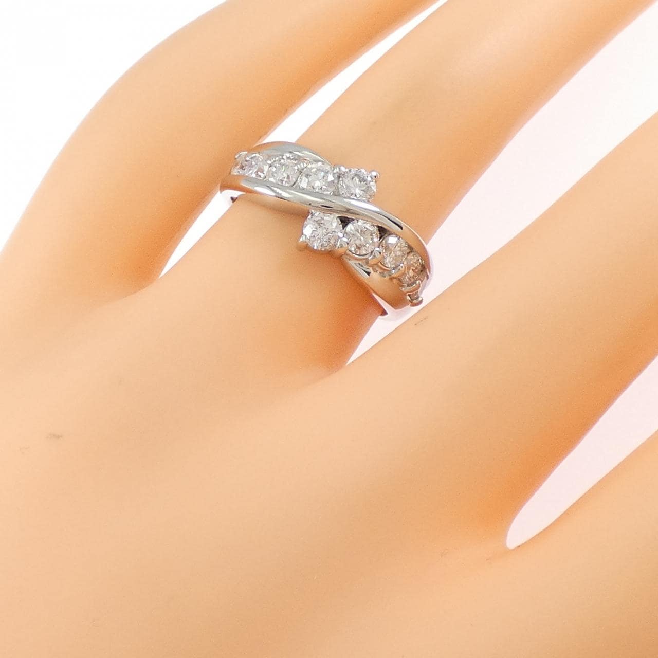PT900 ダイヤモンド リング 1.00CT