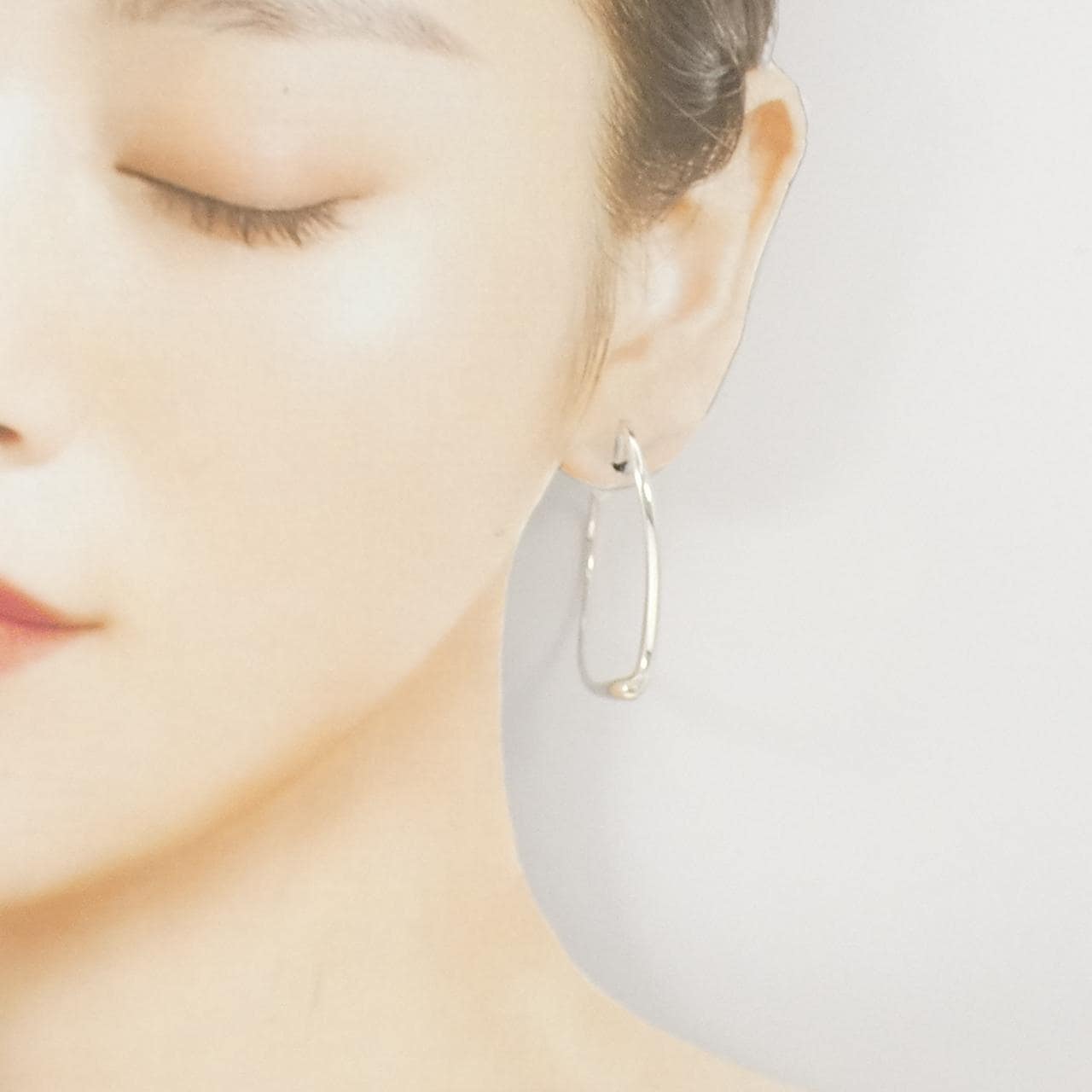 ティファニー オープン ハート フープ ピアス