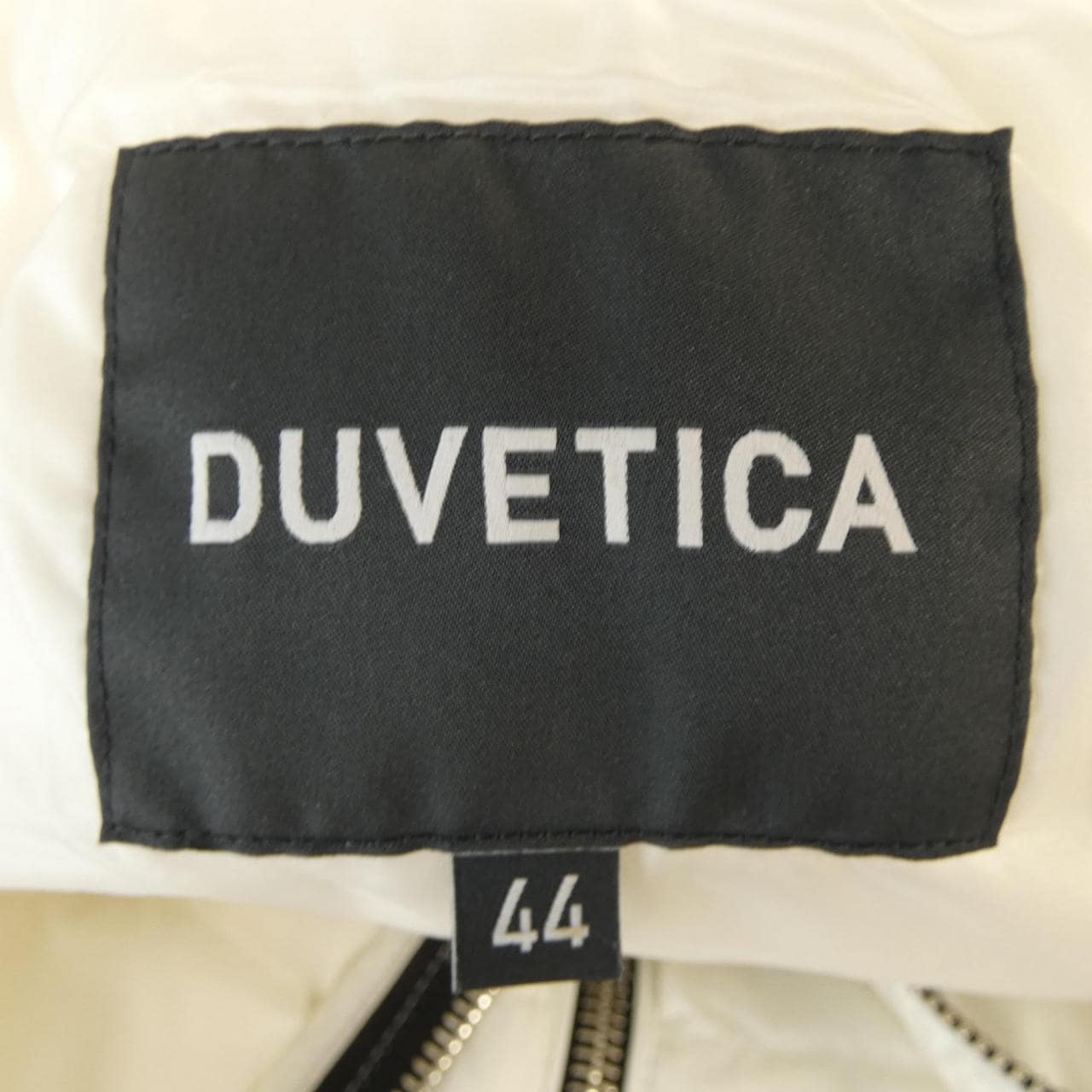 デュベティカ DUVETICA BENEFICA ダウンジャケット