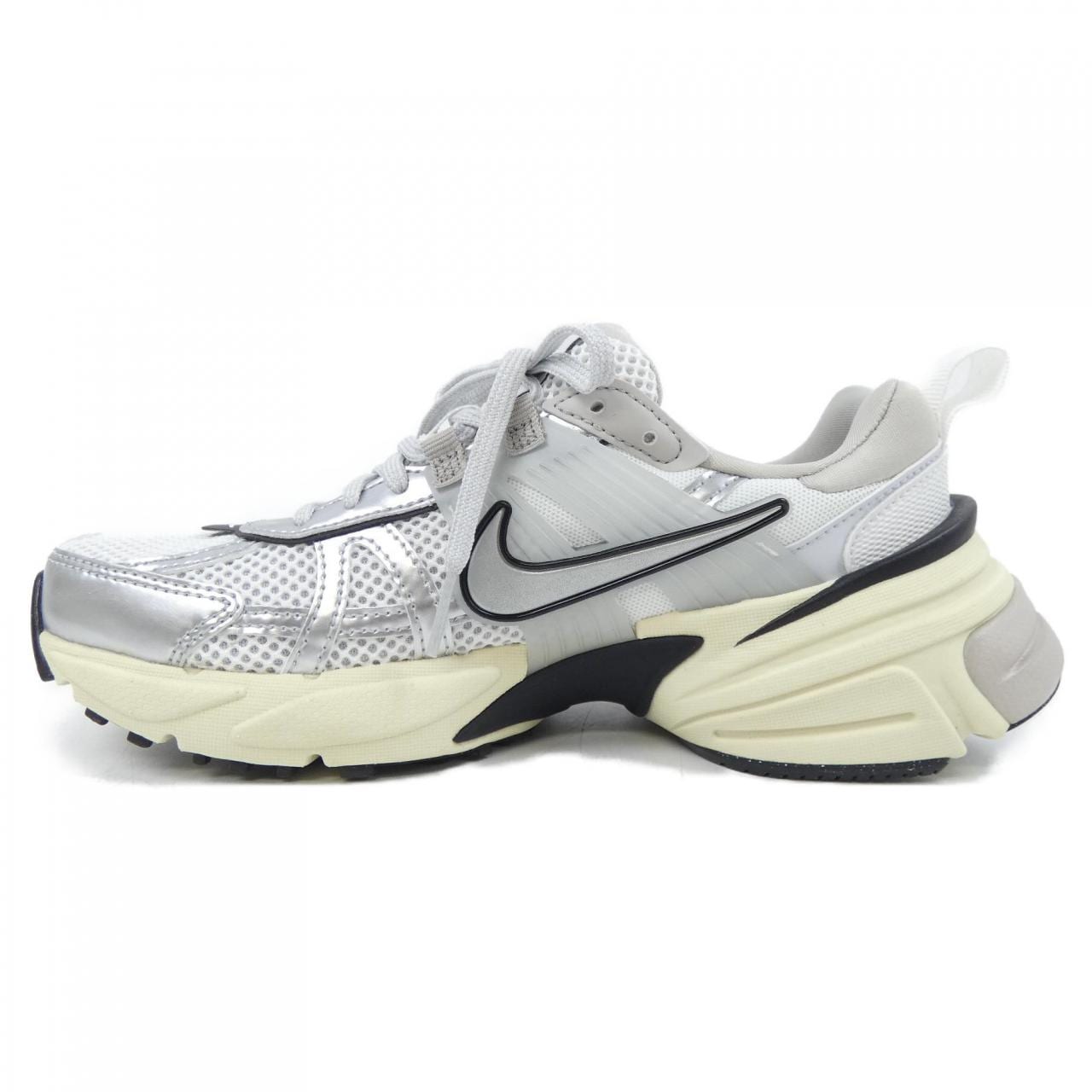 ナイキ NIKE スニーカー