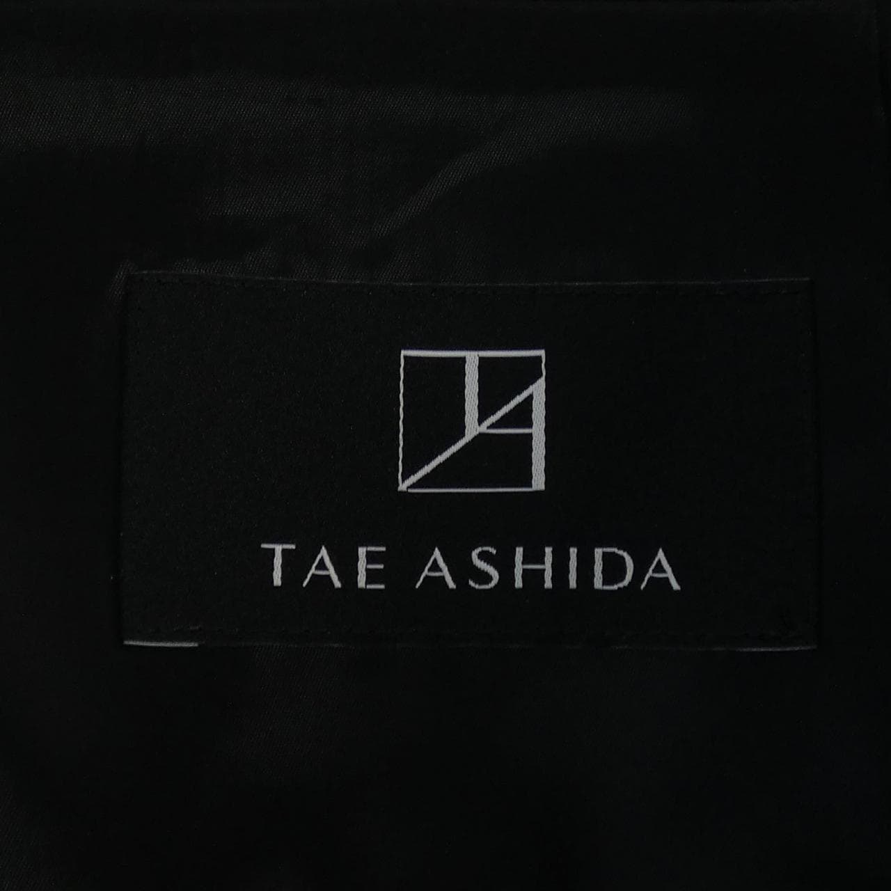 タエアシダ TAE ASHIDA スカート