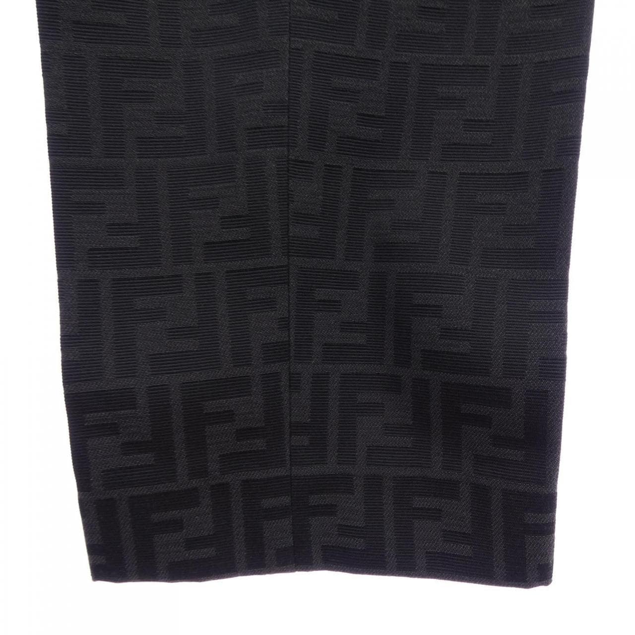 フェンディ FENDI FB0767 A6WJ パンツ
