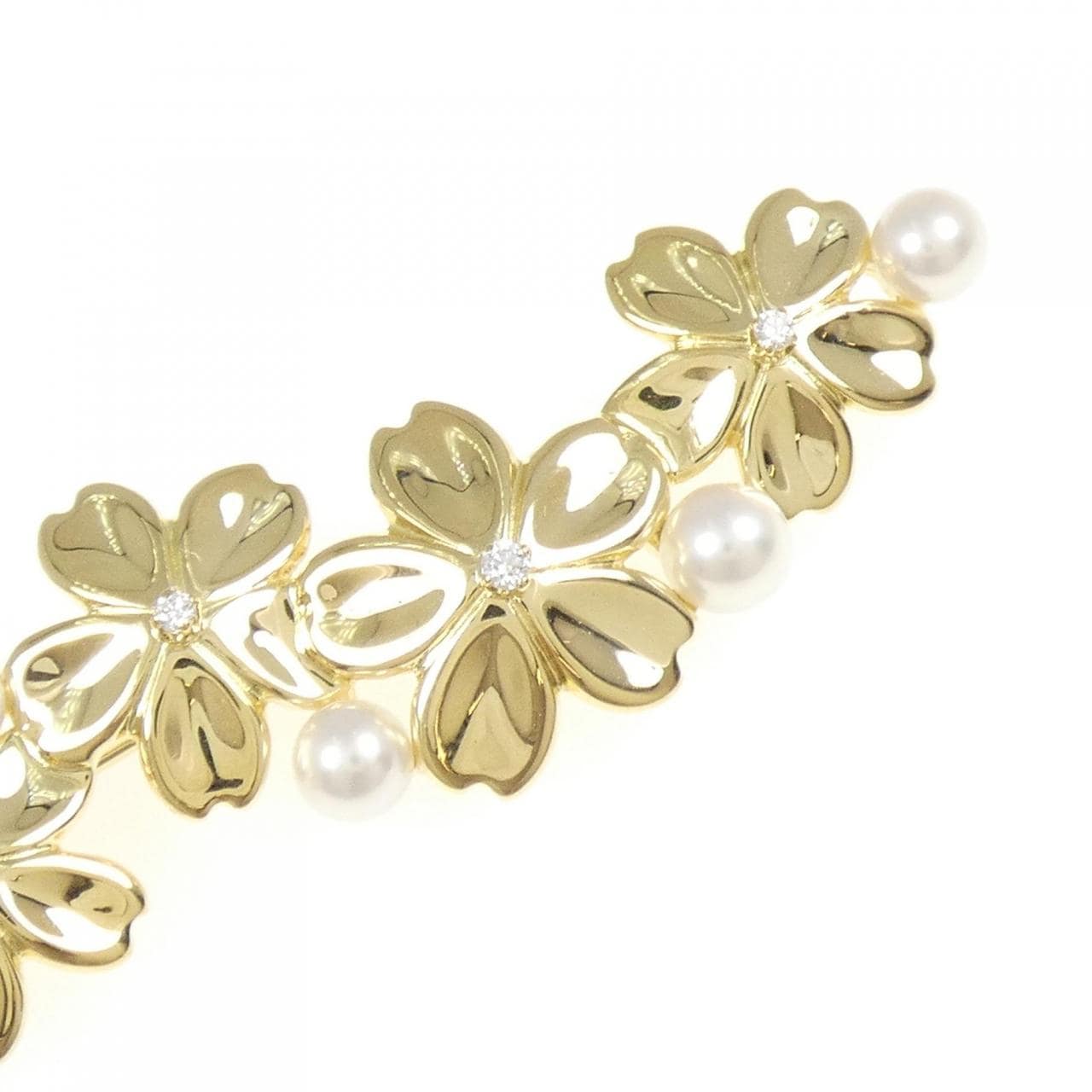 MIKIMOTO flower akoya pearl brooch