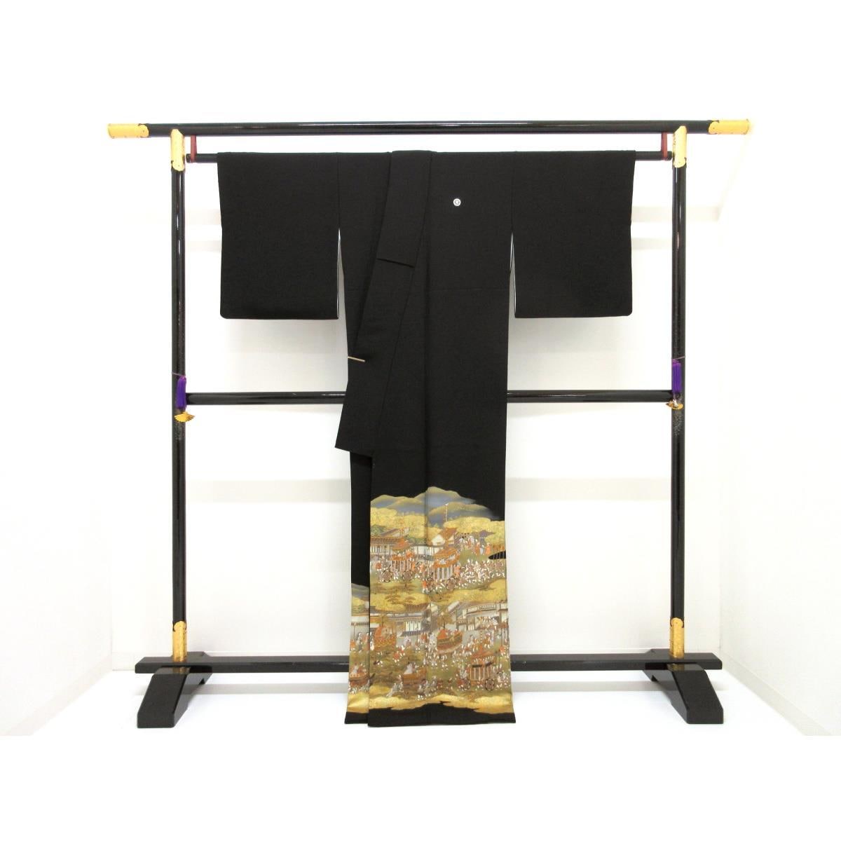 留袖　友禅金彩加工　刺繍入り　五瓜に橋
