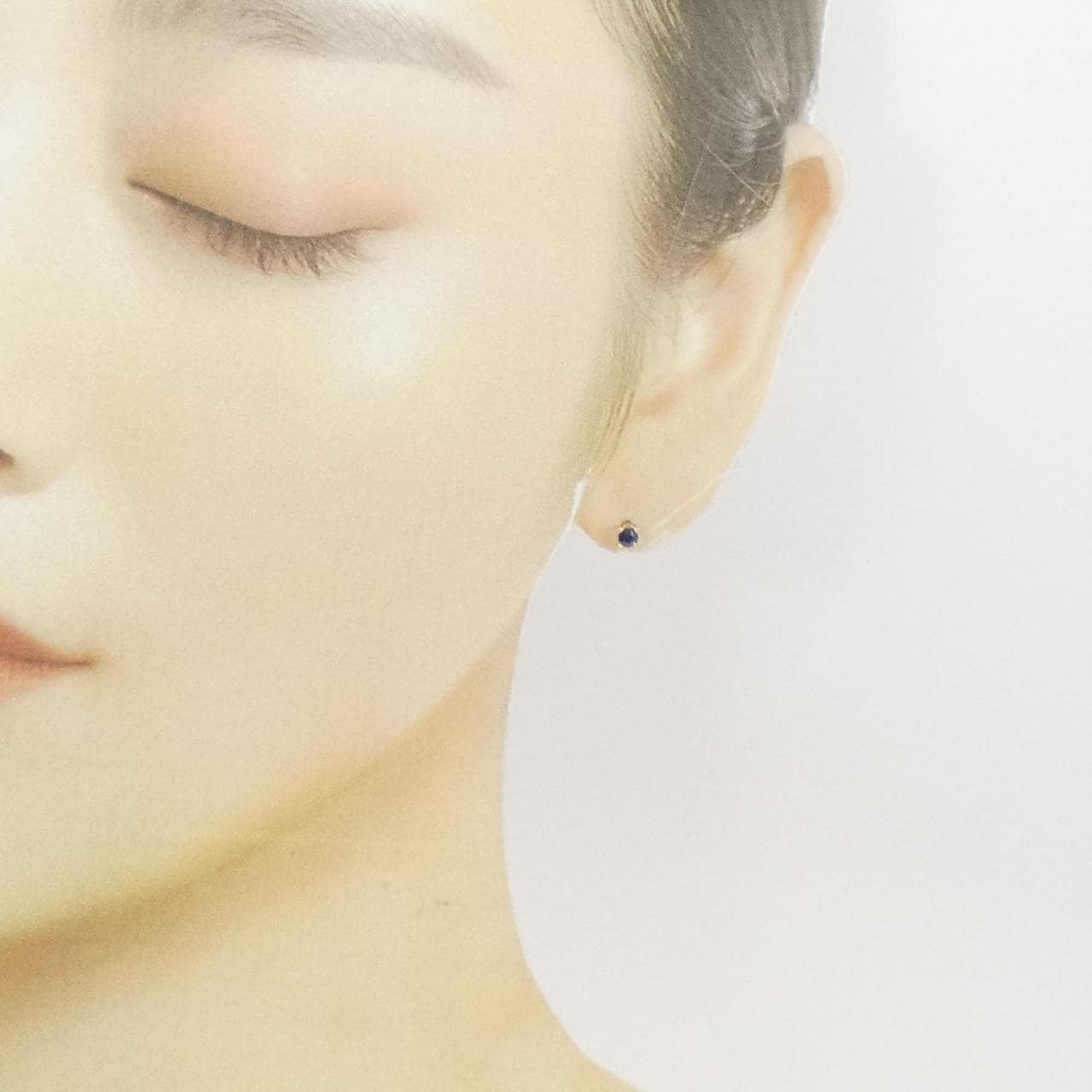14KYG Sapphire Earrings