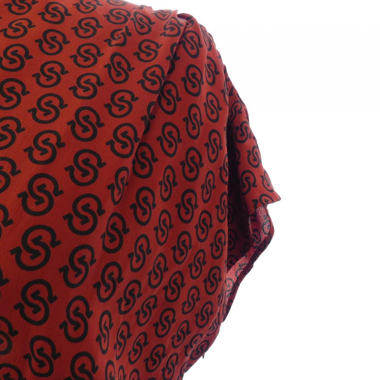 サルヴァトーレフェラガモ SALVATORE FERRAGAMO ワンピース