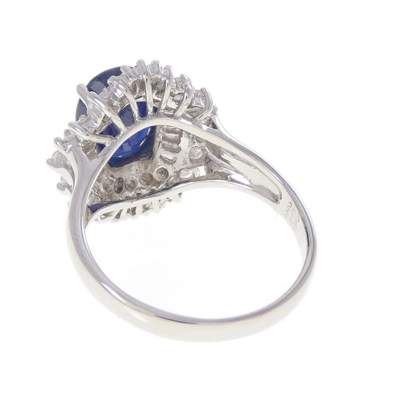 PT900 サファイヤ リング 2.00CT