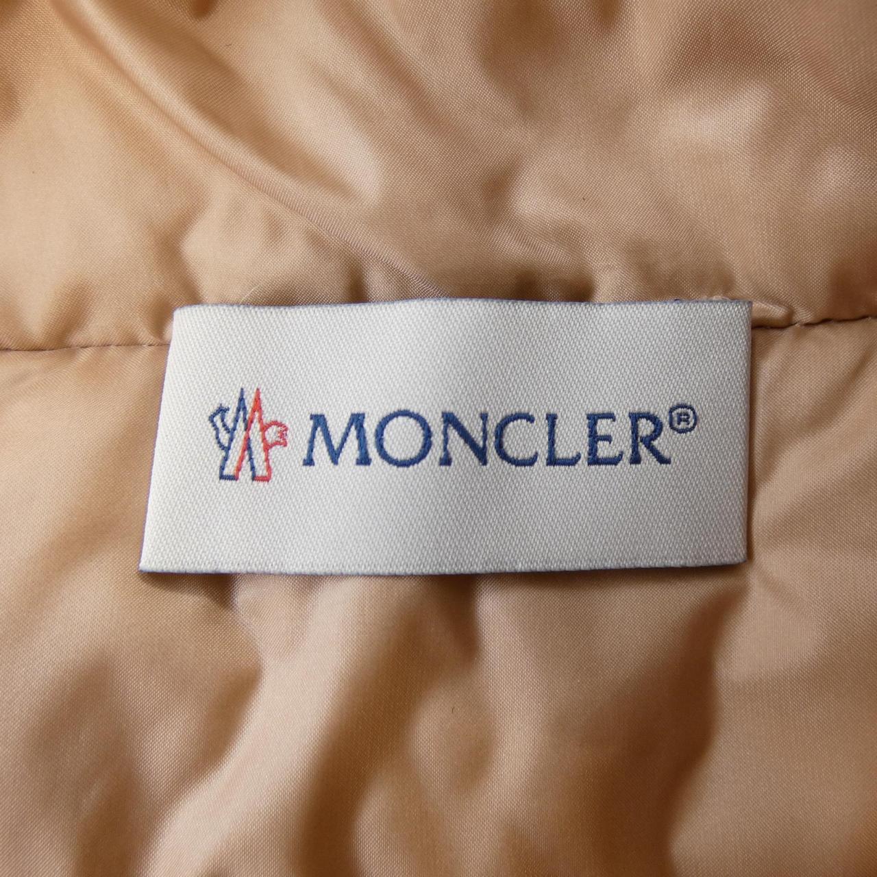 モンクレール MONCLER 20939B51200 ダウンジャケット