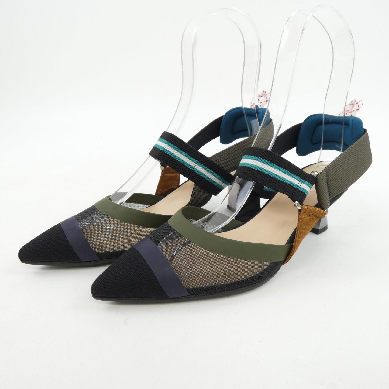 フェンディ FENDI パンプス