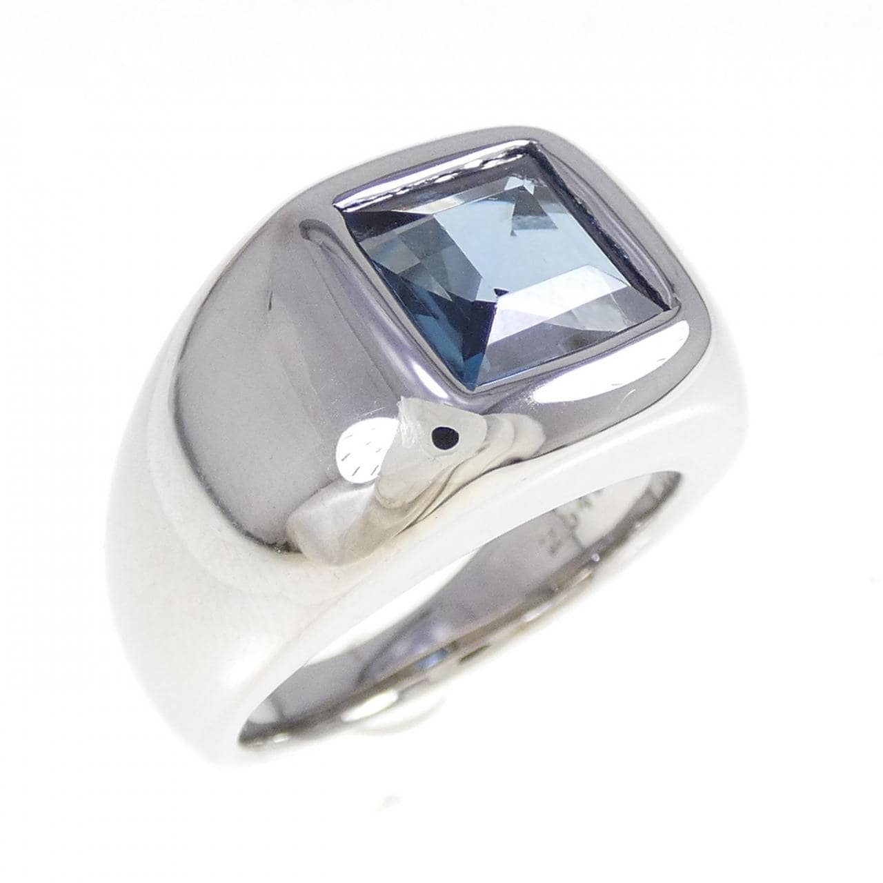K18WG Blue Topaz Ring 2.546CT