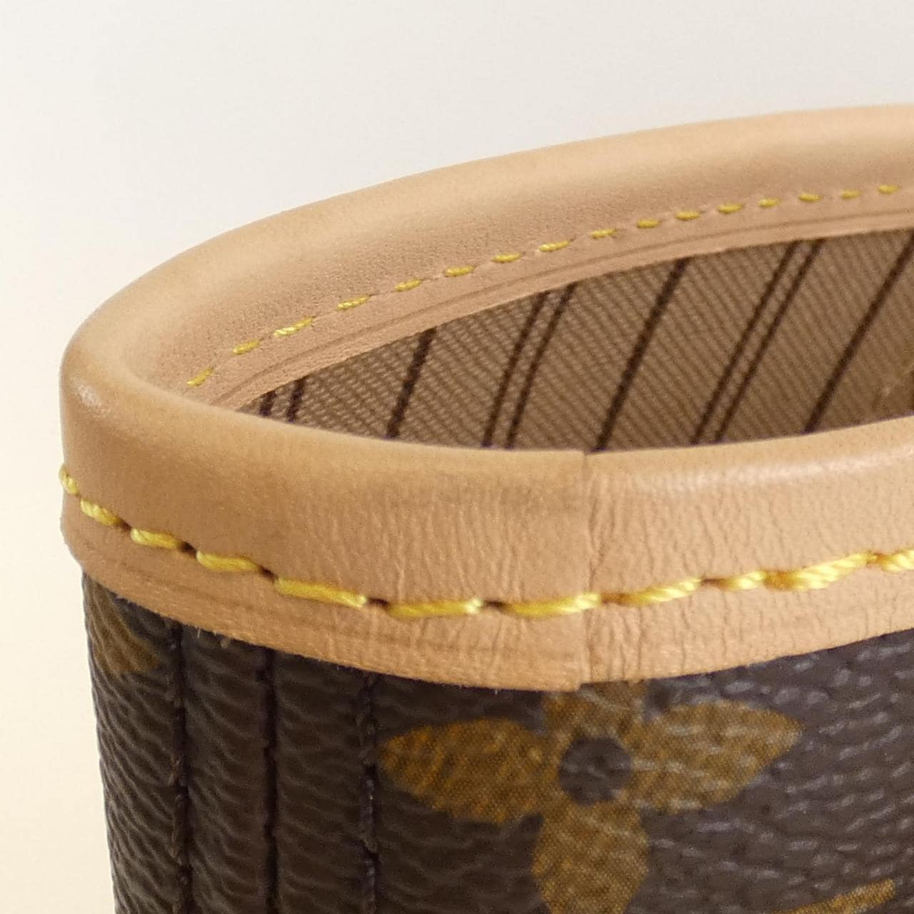 LOUIS VUITTON Monogram Neverfull PM M46979 Bag