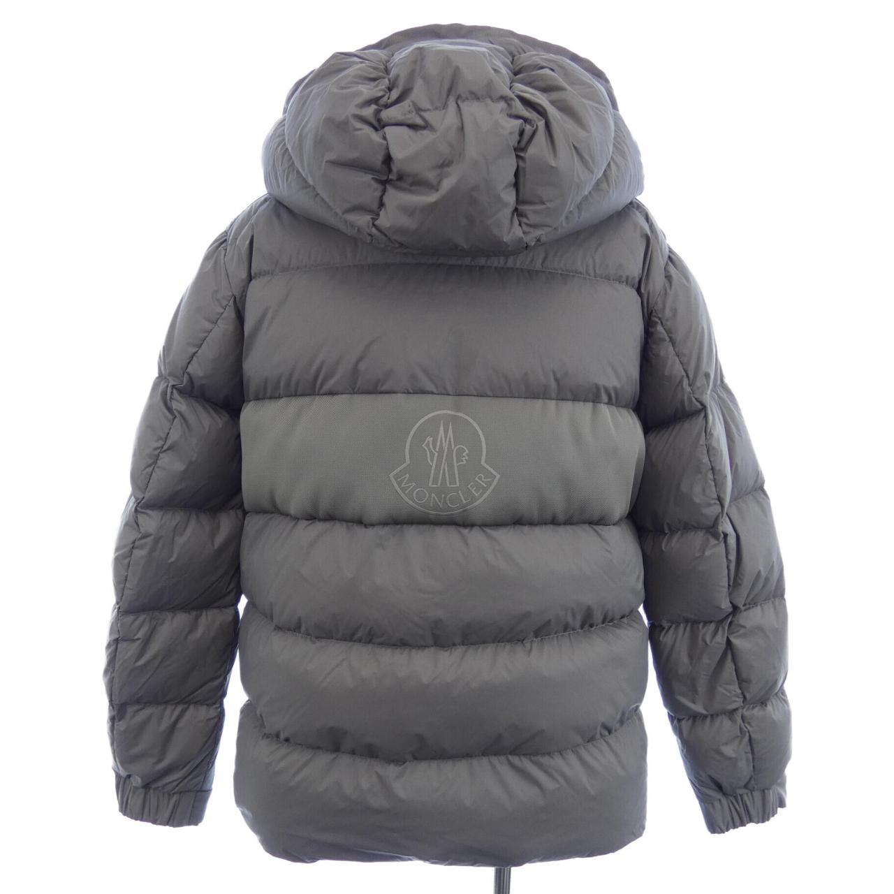 モンクレール MONCLER ダウンジャケット