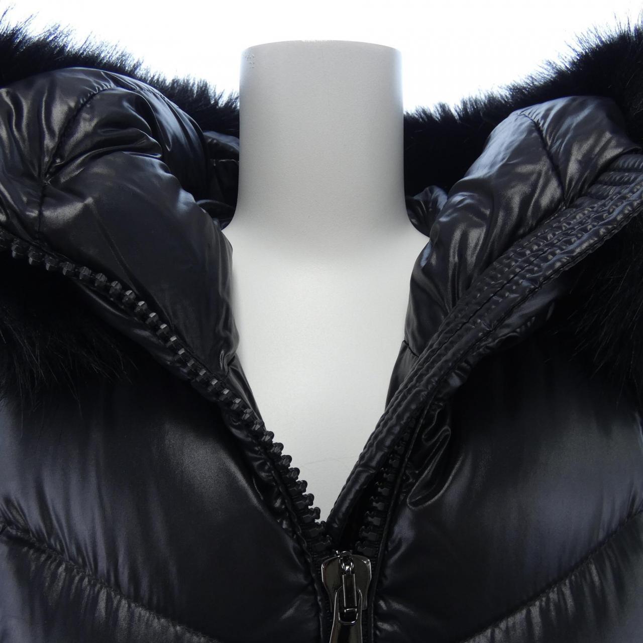 モンクレール MONCLER ダウンコート