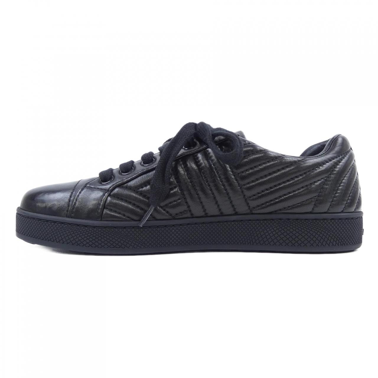 プラダ PRADA スニーカー