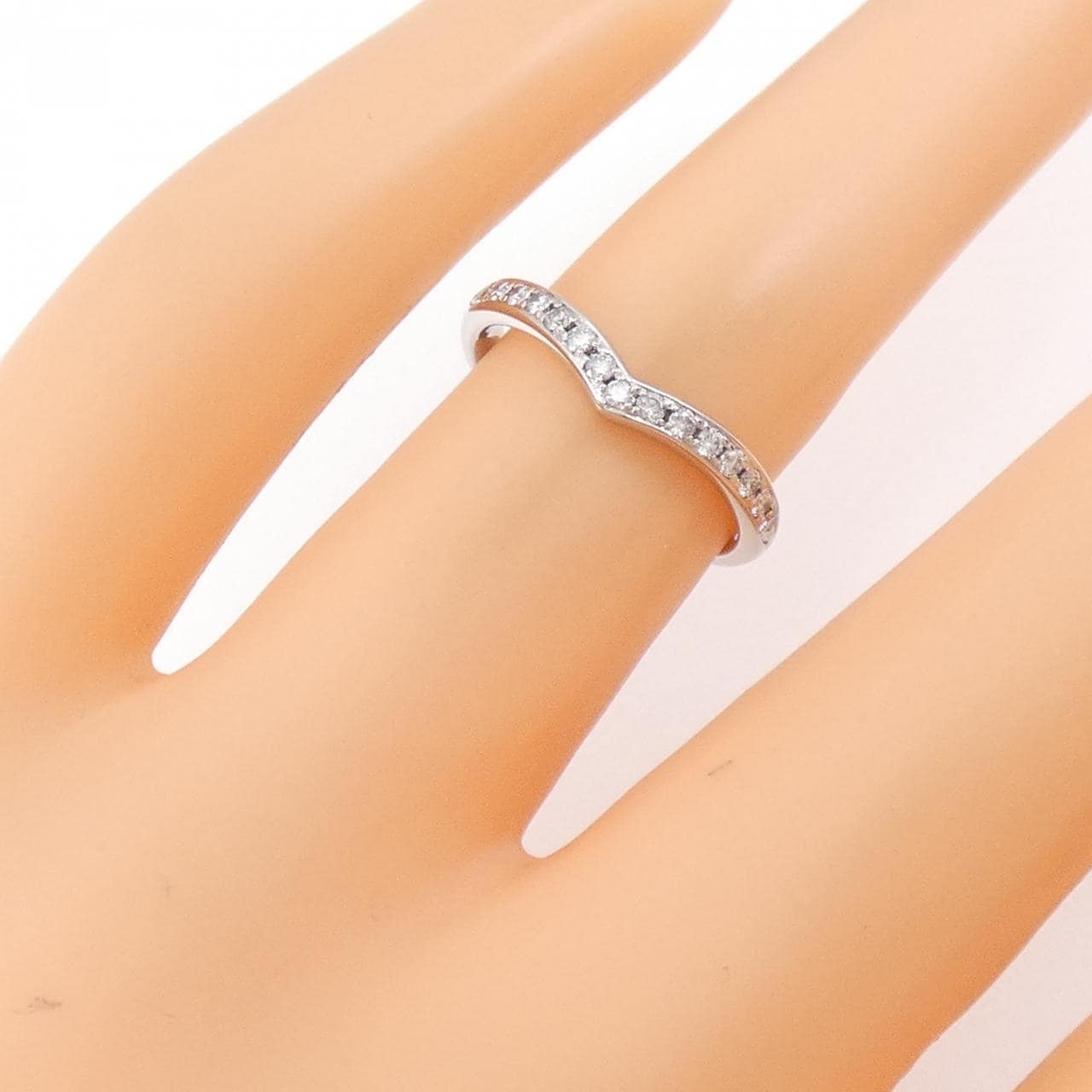 pt Diamond ring