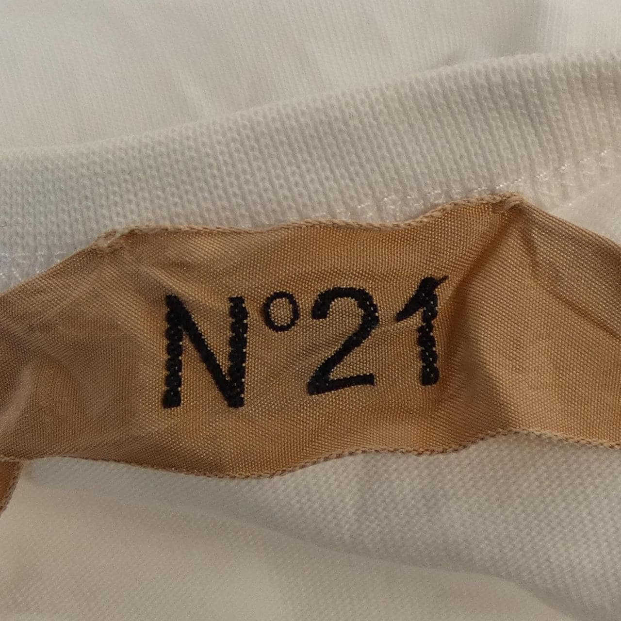 ヌメロヴェントゥーノ N°21 トップス