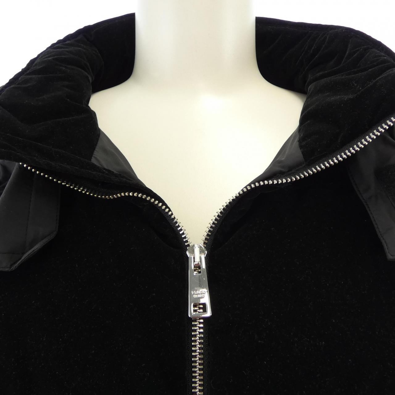 プラダ PRADA トライアングルロゴ SGC407 S232 13IM ダウンジャケット