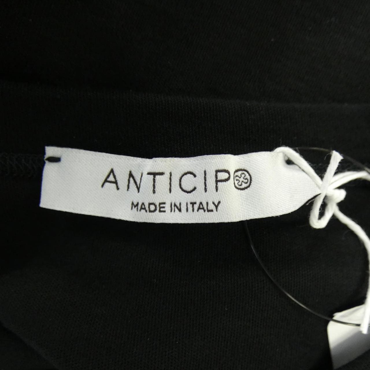 アンティーチポ ANTICIPO Tシャツ