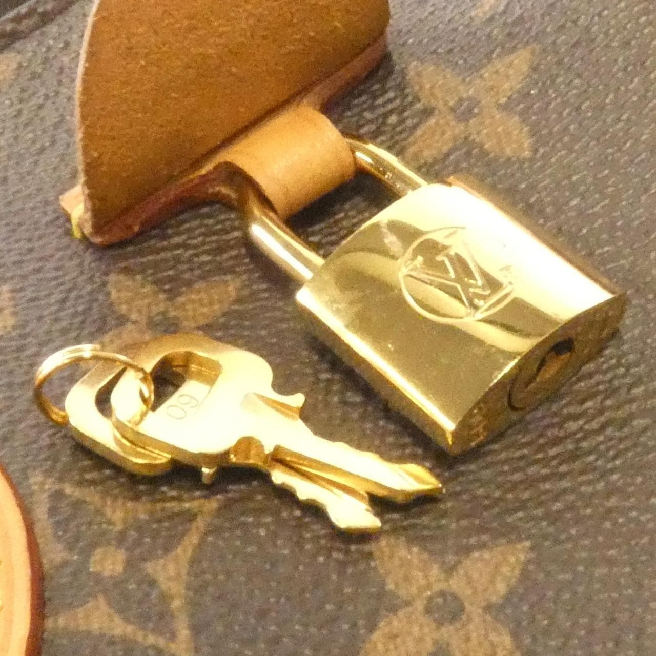 ルイヴィトン モノグラム リボリー PM M44543 バッグ