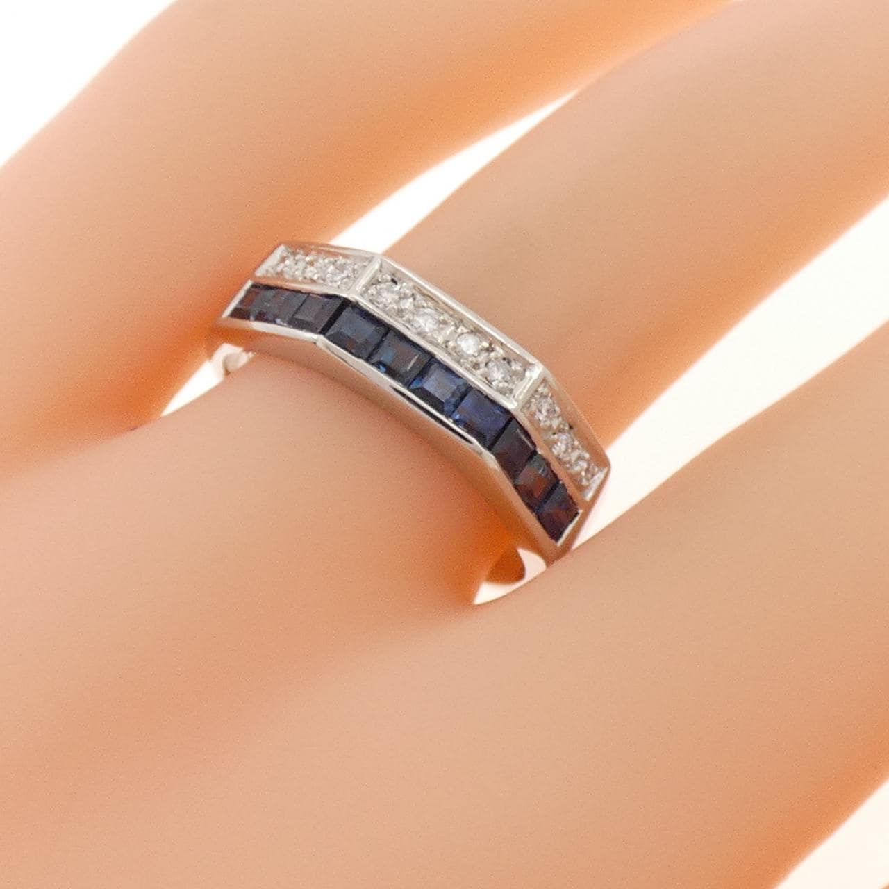 PT900 サファイヤ リング 0.85CT