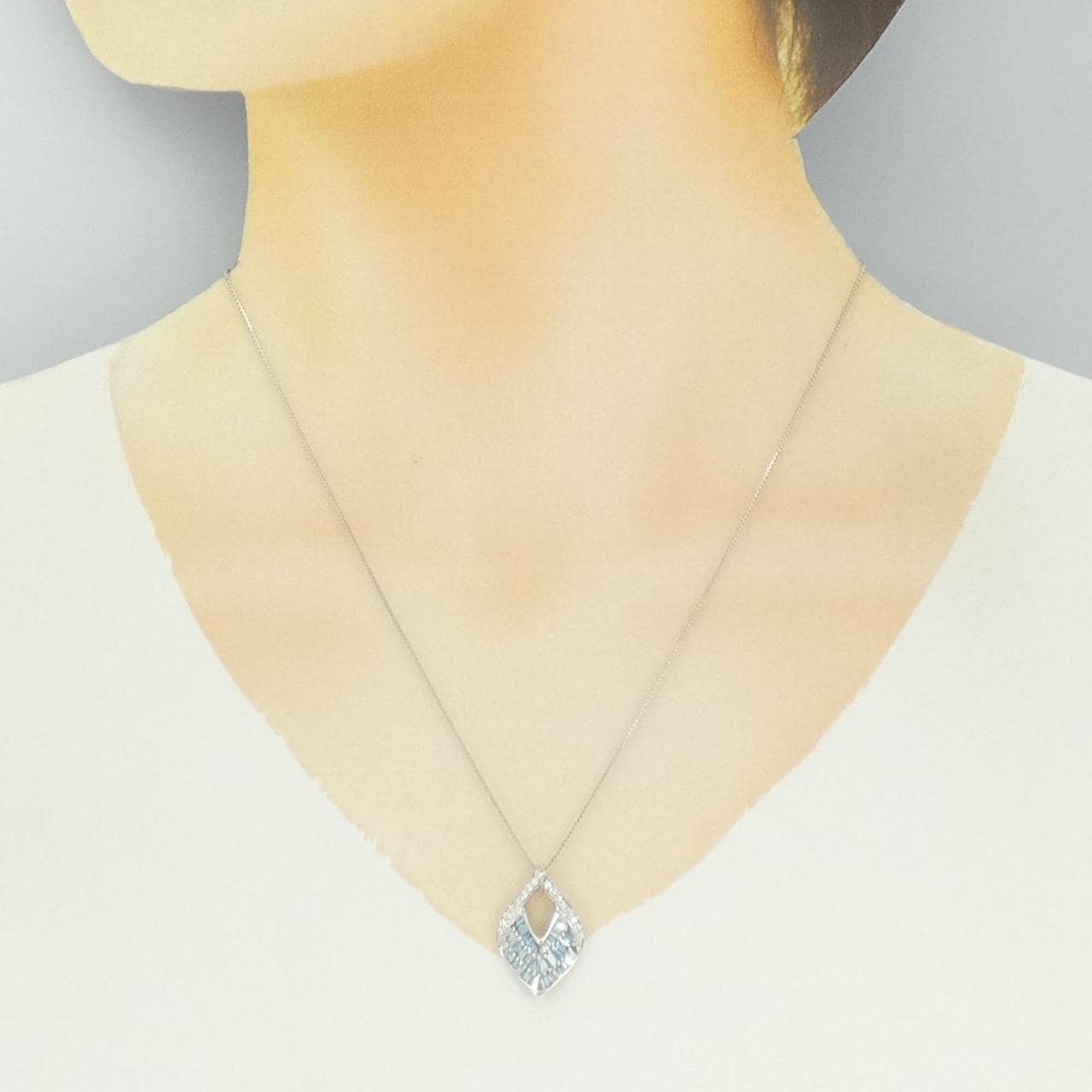 ジーエスティービー ダイヤモンド ネックレス 0.65CT