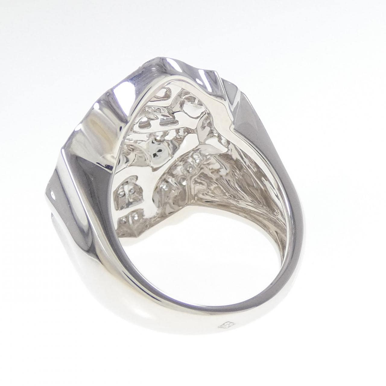 シャネル スー ル シーニュ デュ リオン リング