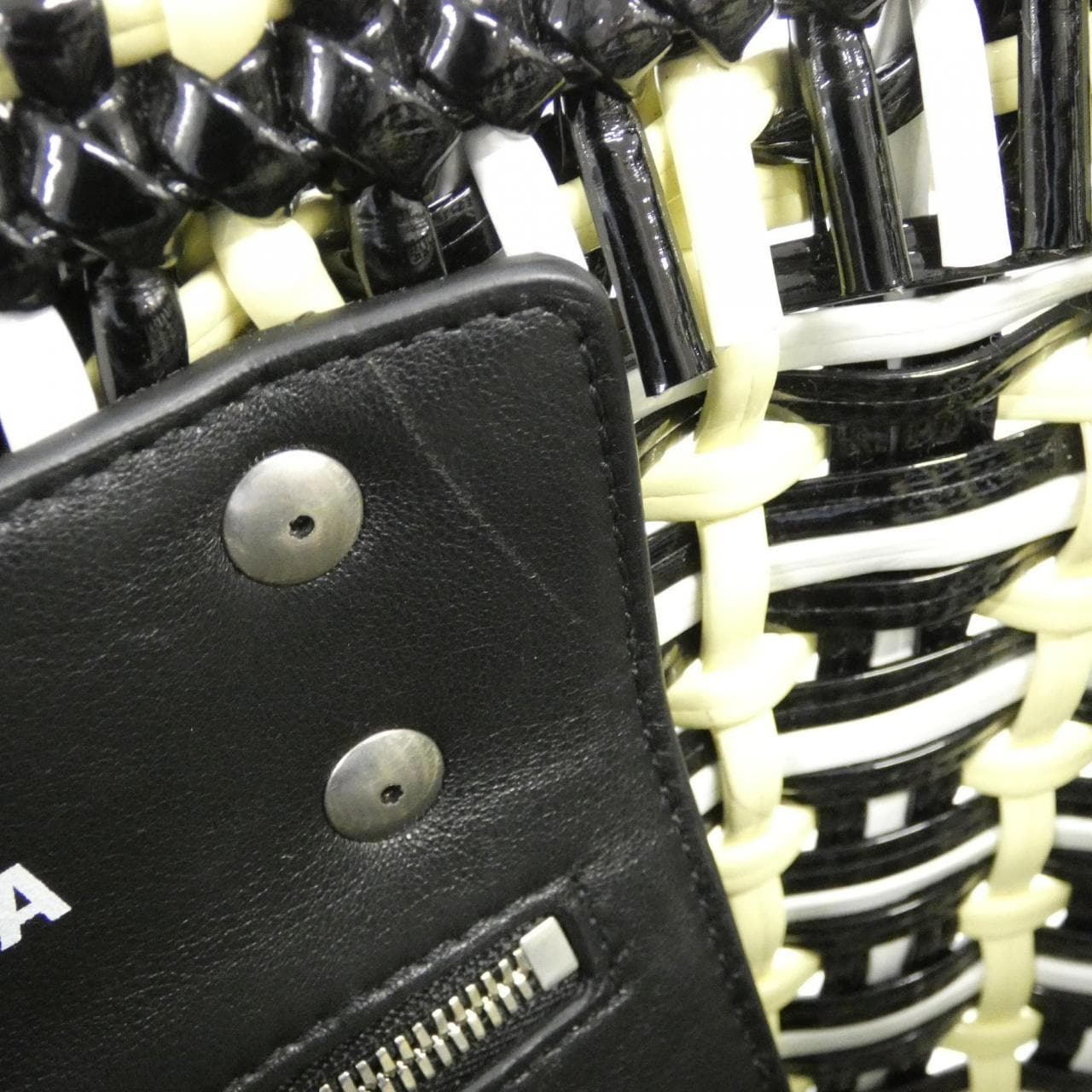 バレンシアガ ビストロ XS 671342 210DC バッグ