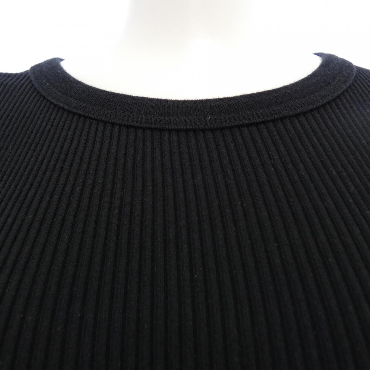 ハイク HYKE トップス