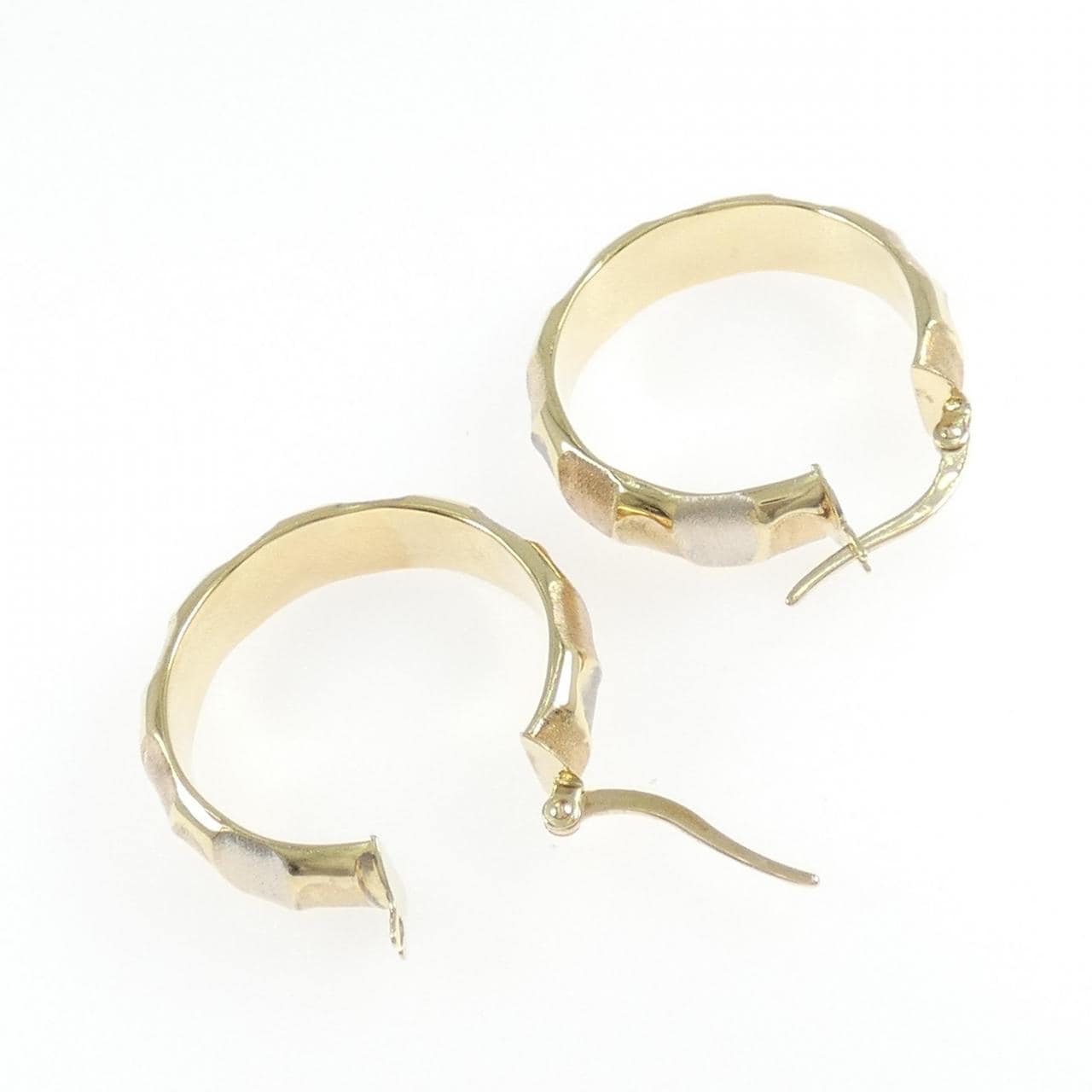 750スリーカラー ピアス